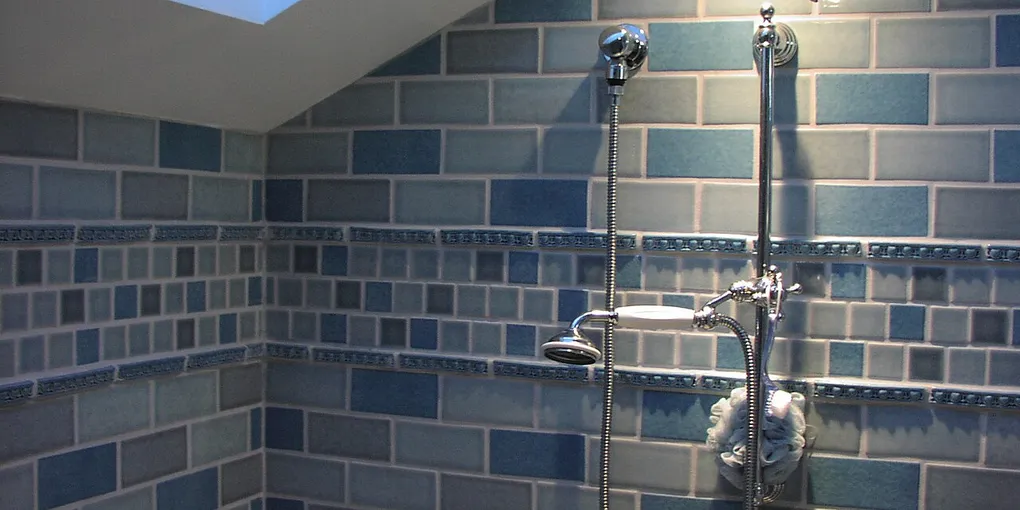 How to Clean a Showerhead: Remove Scale Without Damaging the Finish
