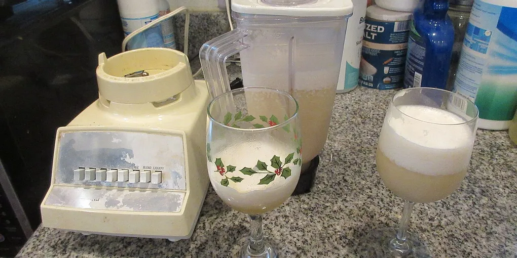 How to Clean a Blender: 10 Steps for a Fresher, Safer Jar