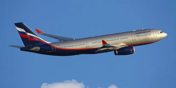 How to Find Cheap Flights: 10 Tricks That Actually Work