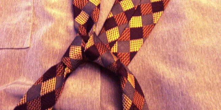 How to Tie a Tie: 7 Steps for a Clean Windsor Knot