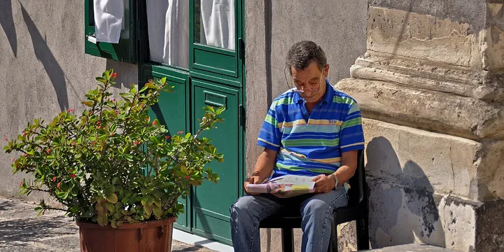 Staying Informed: The Ultimate Universal Guide to Accessing Global News on Every Device