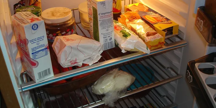 How to Clean a Refrigerator: 10 Steps for a Fresher, Safer Fridge