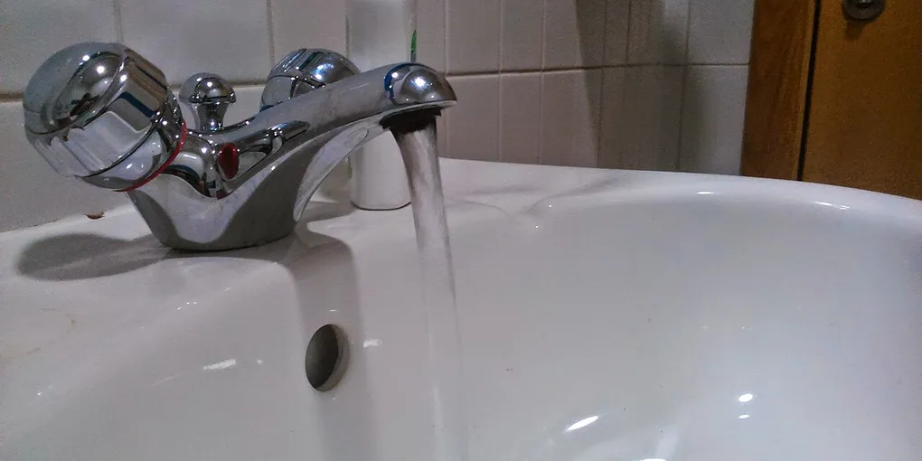How to Fix a Leaky Faucet: 10 Steps to Stop the Drip